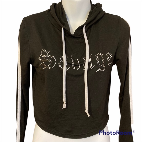 Streetwear Soc. | Cropped Hoodie - Picture 3 of 9